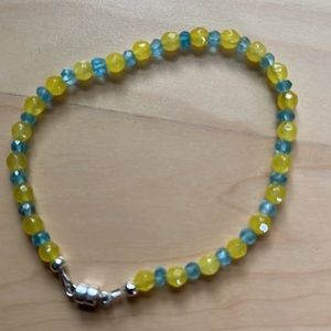 Yellow Jade and Apatite Sterling Silver bracelet